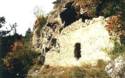 Cliquez pour agrandir (24 Ko) : la baume Murade (grottes de Saint-Maurin) creusée dans les tufs