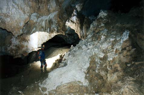 Grotta del Fiume