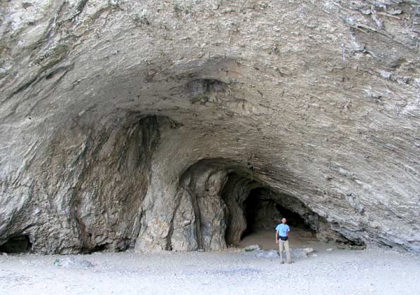 Grotte de Saint-Geniès