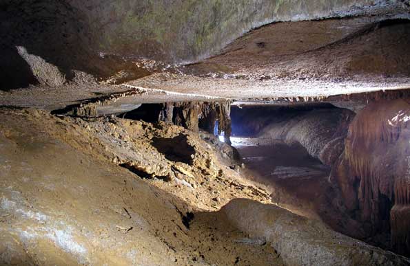 Grotte d'Arréglade