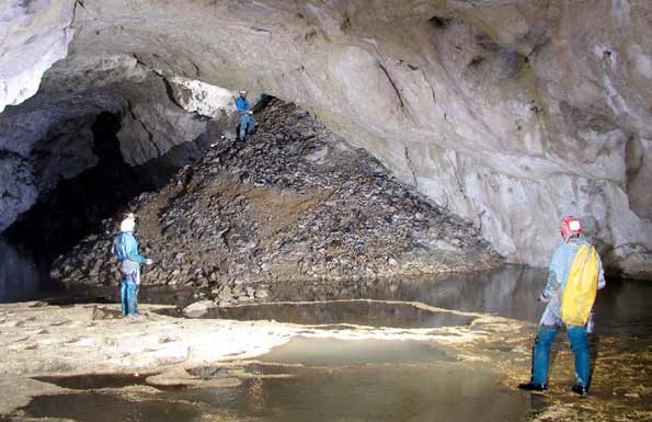 Grotte de Sakany